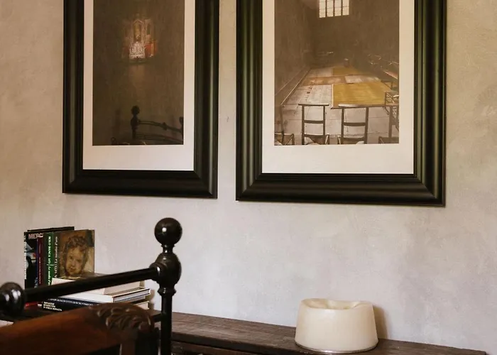 Sotto I Sassi Couette-café Guiglia