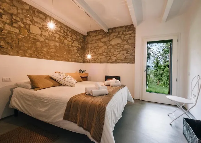 Sotto I Sassi Bed & Breakfast Guiglia